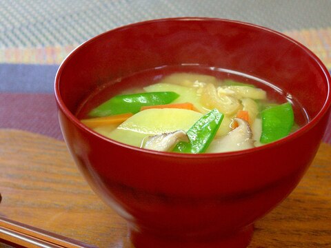 今日の味噌汁★キヌサヤとジャガイモの味噌汁【動画】